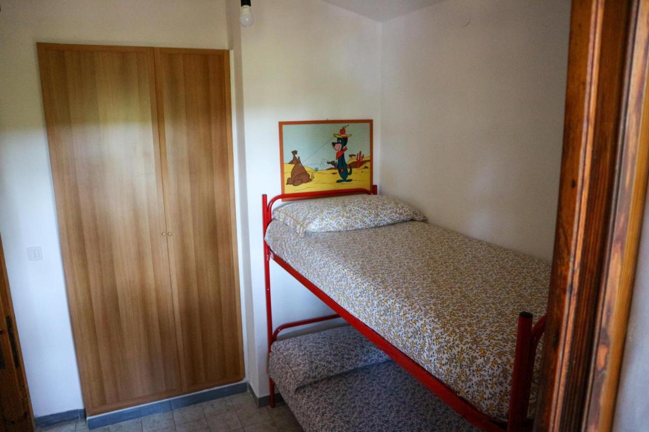 Villa Buonumore Porto Pino Buitenkant foto