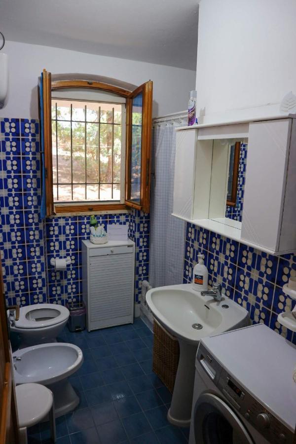 Villa Buonumore Porto Pino Buitenkant foto